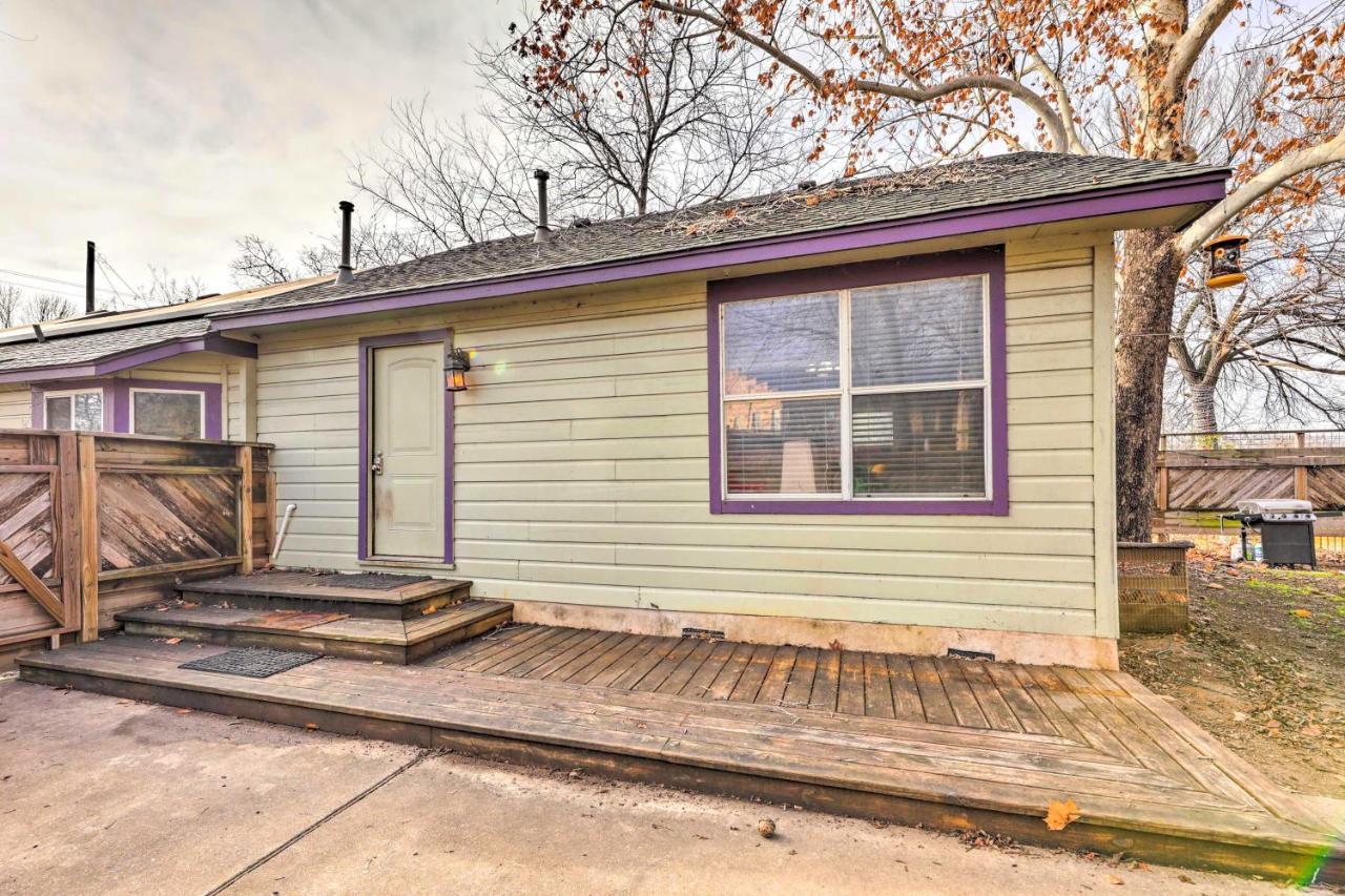 Pet-Friendly Austin Home With Private Yard And Deck! Bagian luar foto